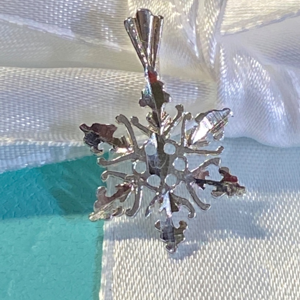 snowflake charm 925 diamond cut new - Picture 5 of 5